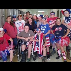 Meet your Posher, Lacy